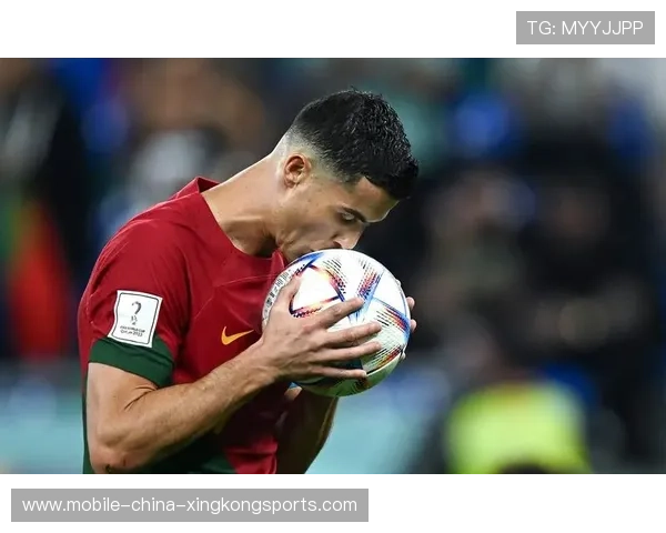 C罗不知疲倦的奔跑:足球场上的永不言败 C罗不知疲倦的奔跑:足球场上的永不言败