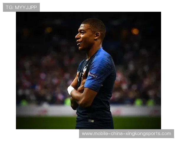 姆巴佩穿插带动全队攻击走向 姆巴佩穿插带动全队攻击走向